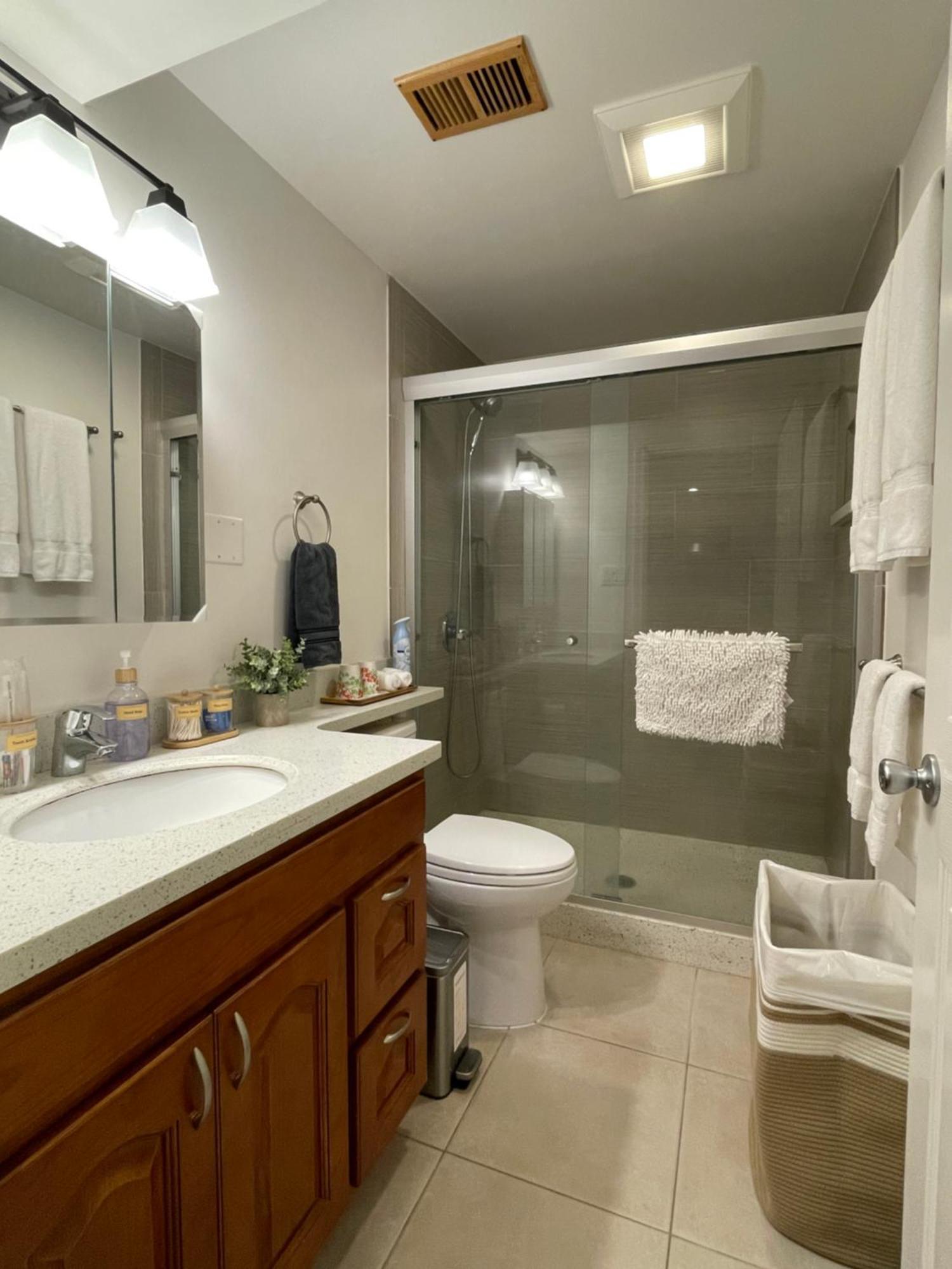 9Am Check-In Coastal Getaway - Luxe Suite Near Cliff, Lake & Local Shops Daly City Exterior photo